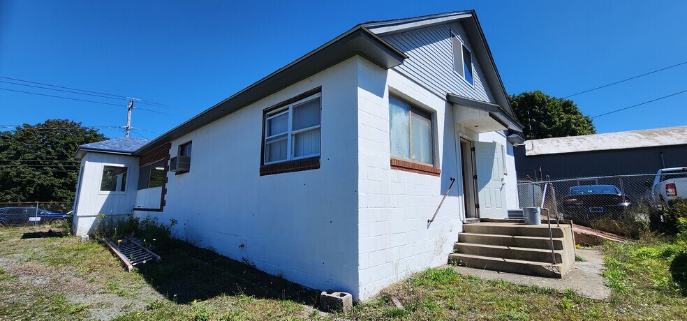 More Photos Of 82 Cold Spring Rd, Monticello Loft Creative Space For Sale