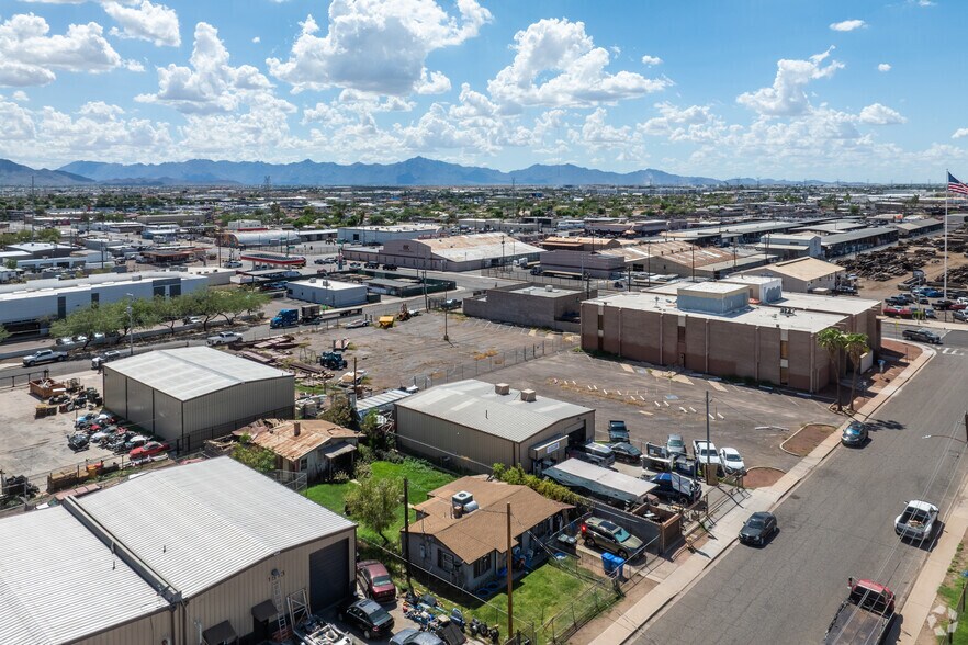 More Photos Of 1833-1841 W Buchanan St, Phoenix Industrial For Sale