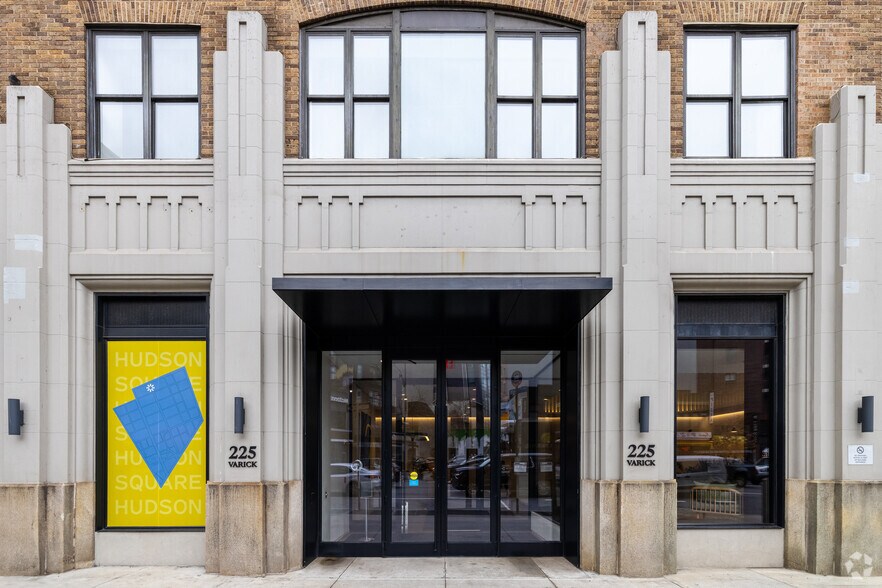 More Photos Of 225 Varick St, New York Office For Lease