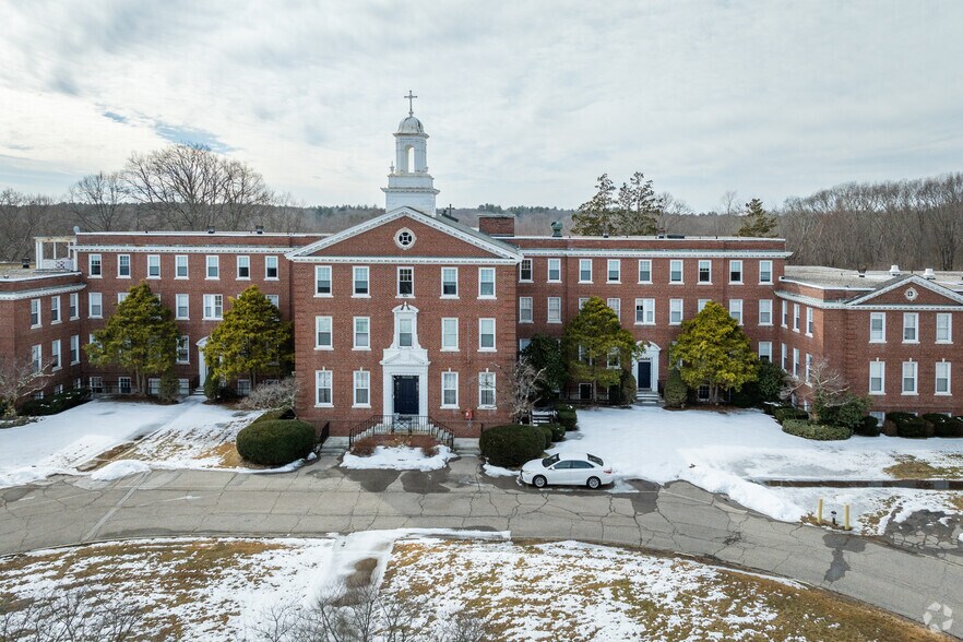 More Photos Of 60 Austin Ave, Greenville Schools For Sale