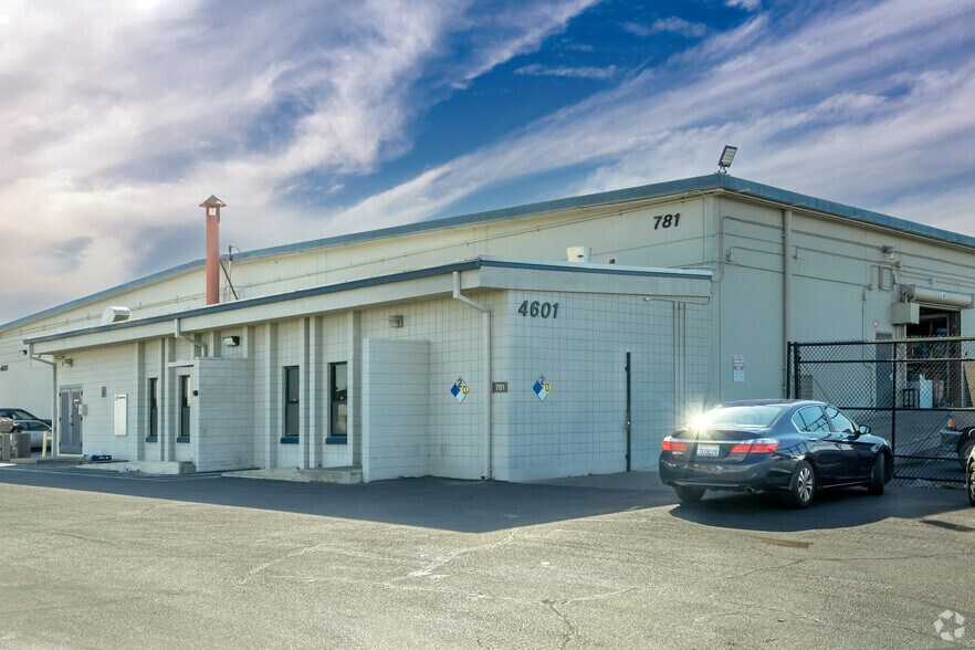 More Photos Of 4601 Lang Ave, Mcclellan Manufacturing For Lease