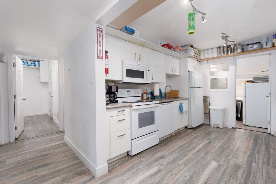 More Photos Of 1204 S Eastern Ave, Las Vegas Religious Facility For Sale