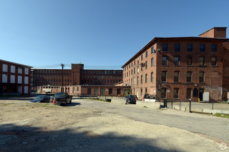 More Photos Of 725 Branch Ave, Providence Multifamily For Sale