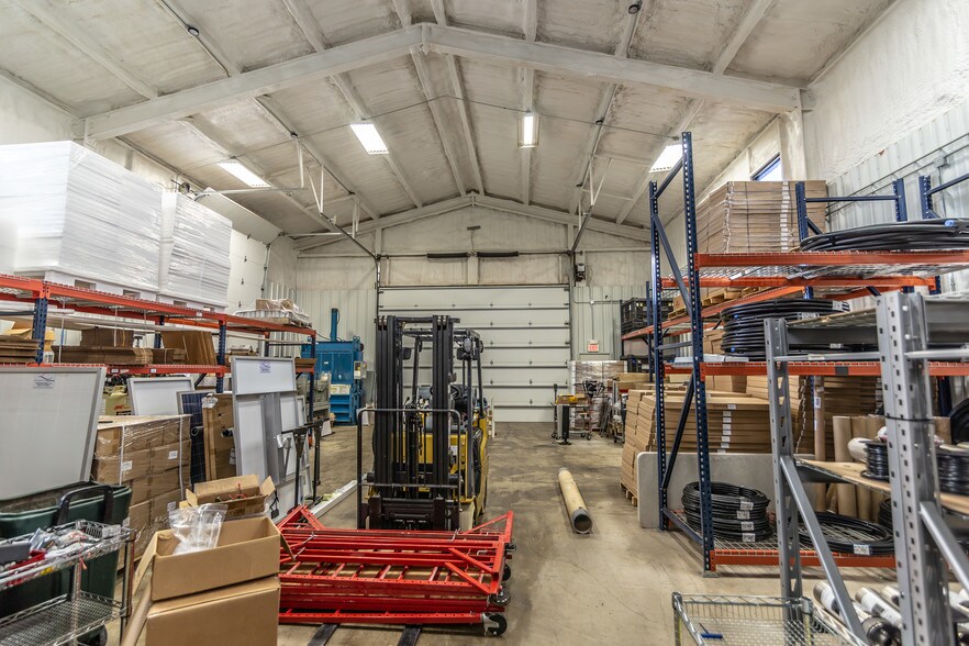 More Photos Of 1520 E Eagle Rd, Weatherford Light Manufacturing For Sale