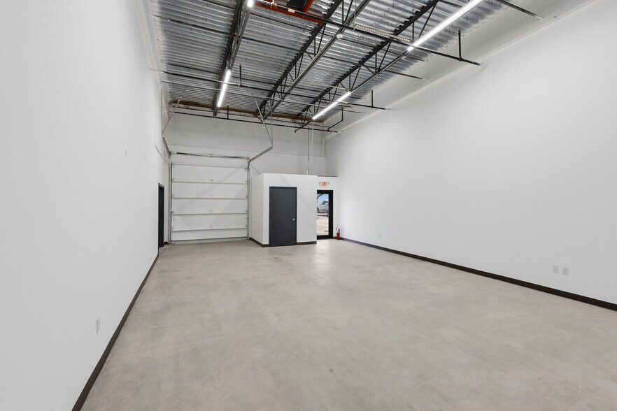 More Photos Of 11576 Pierson Rd, Wellington Warehouse For Lease