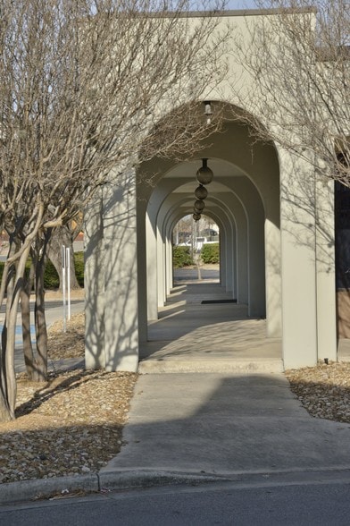 More Photos Of 4625 Centerview Dr, San Antonio Storefront Retail Office For Sale
