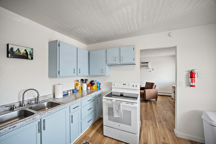 More Photos Of 3551 Baltimore Ave, Pueblo Apartments For Sale