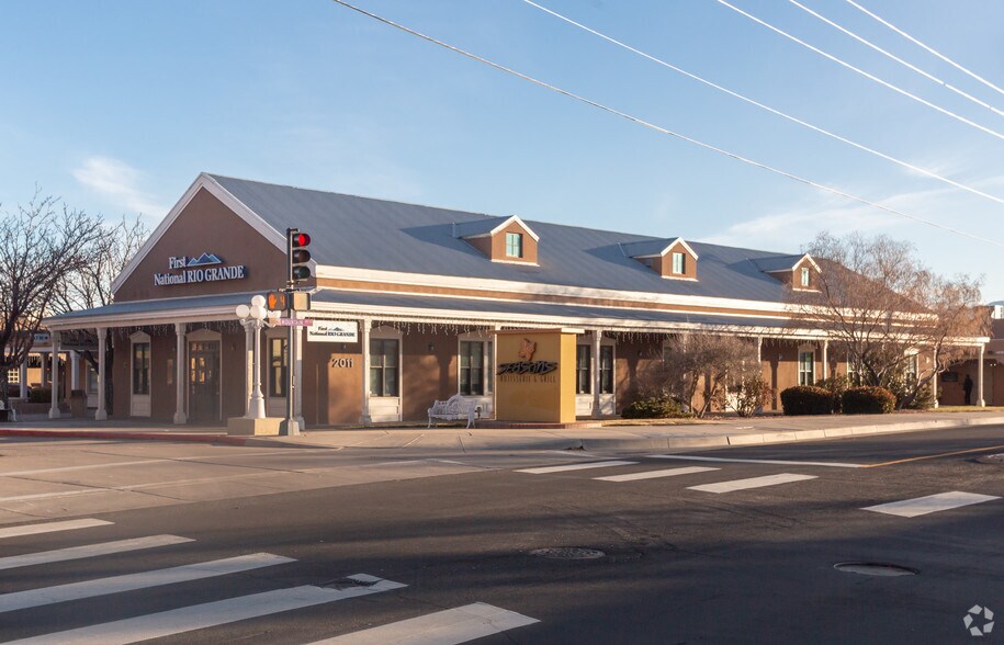 Primary Photo Of 2011 Mountain Rd NW, Albuquerque General Retail For Sale