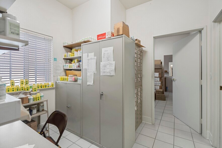 More Photos Of 7548 Garvey Ave, Rosemead Medical For Sale