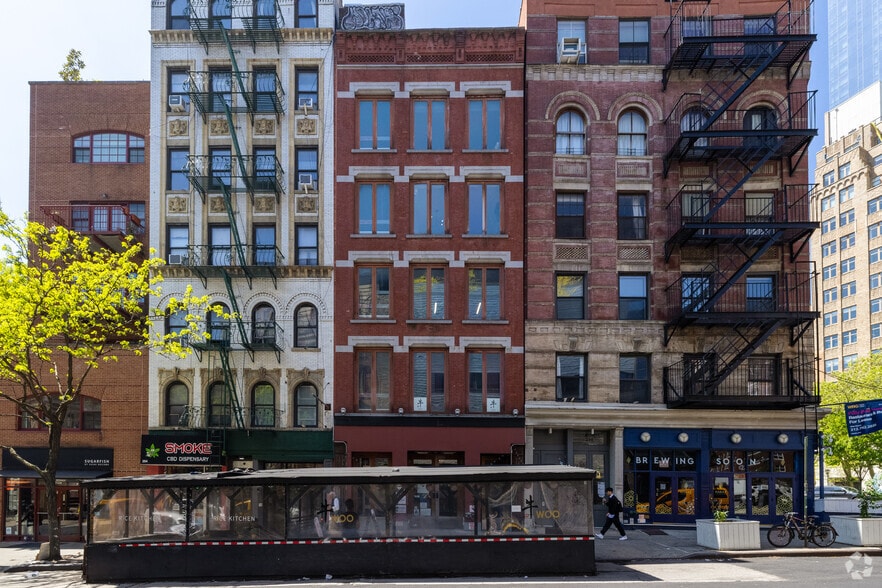 More Photos Of 206 Spring St, New York Office For Sale