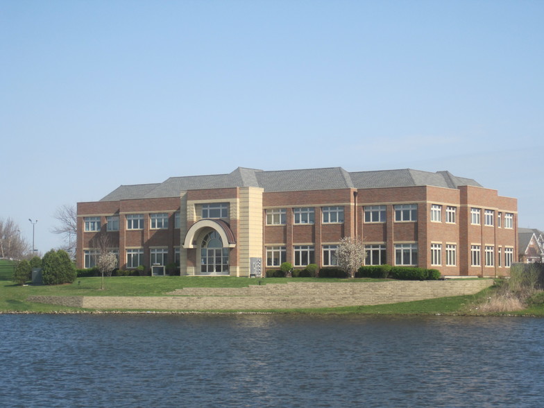 Primary Photo Of 1315 Macom Dr, Naperville Medical For Lease