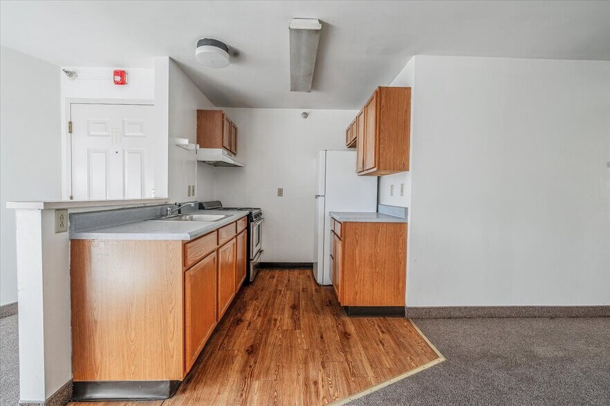 More Photos Of 723 Braddock Ave, Braddock Office For Sale