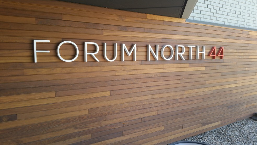 More Photos Of 3033 N 44th St, Phoenix Office For Lease