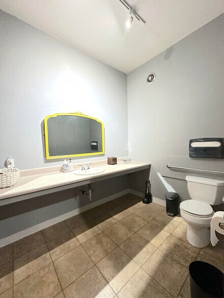 More Photos Of 1328 4th St, San Rafael Storefront Retail Office For Lease