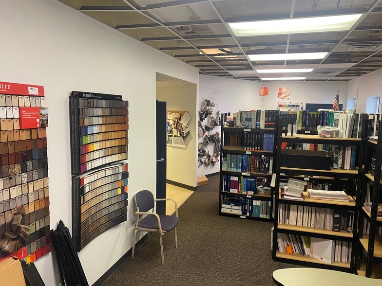 More Photos Of 381 Venable St NW, Atlanta Office For Sale