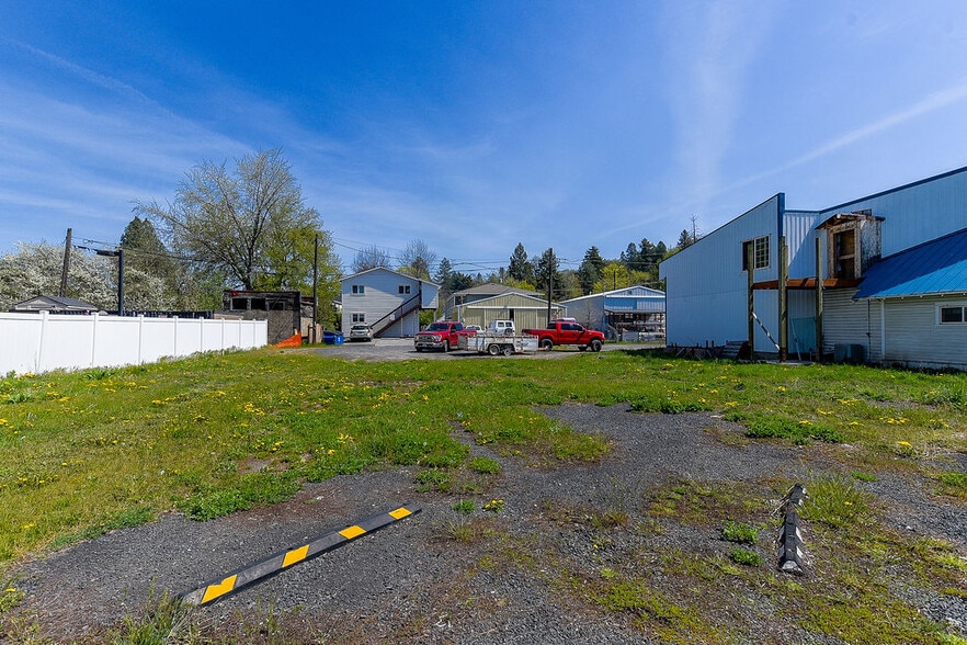 More Photos Of 324 N Main St, Moscow Land For Sale
