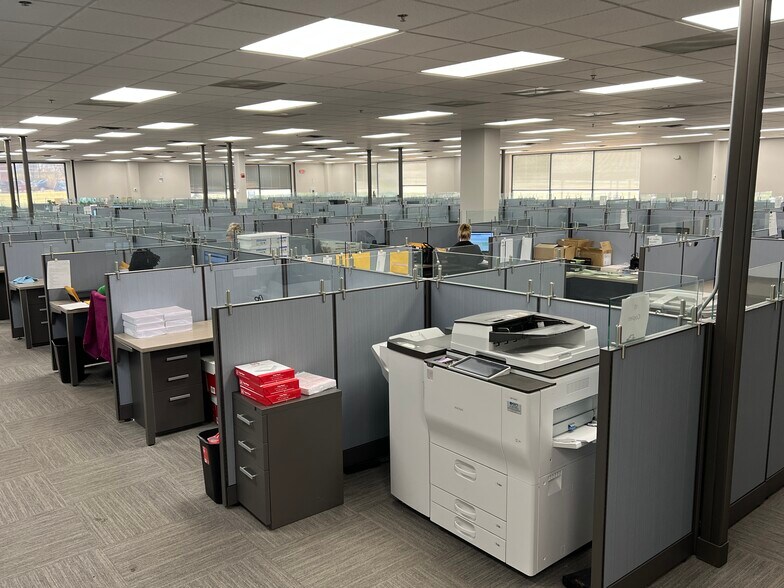 More Photos Of 2070 Little Hills Expy, Saint Charles Office For Lease