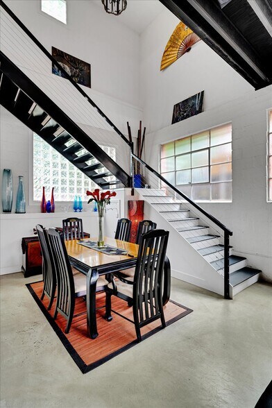 More Photos Of 282 Walker St SW, Atlanta Apartments For Sale