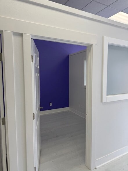 More Photos Of 211 Village Commons Blvd, Camarillo Storefront Retail Residential For Sale