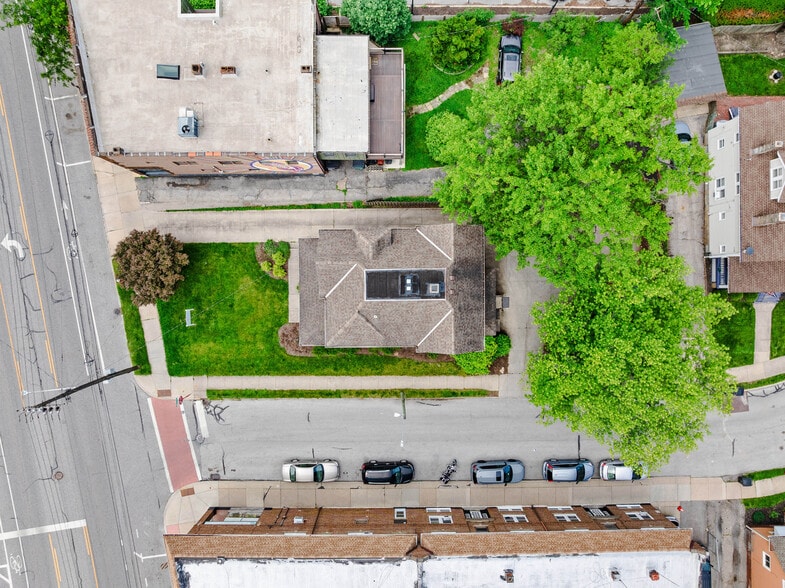 More Photos Of 15522 Madison Ave, Lakewood General Retail For Sale