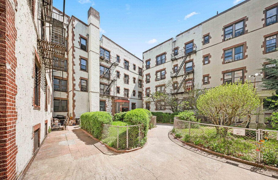 More Photos Of 8501 Fort Hamilton Pky, Brooklyn Apartments For Sale