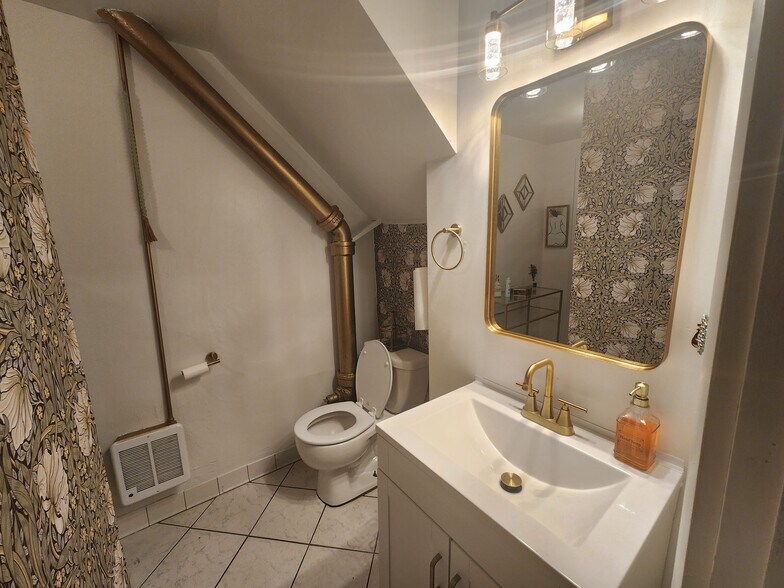 More Photos Of 322 Main St, Poughkeepsie Storefront Retail Residential For Sale