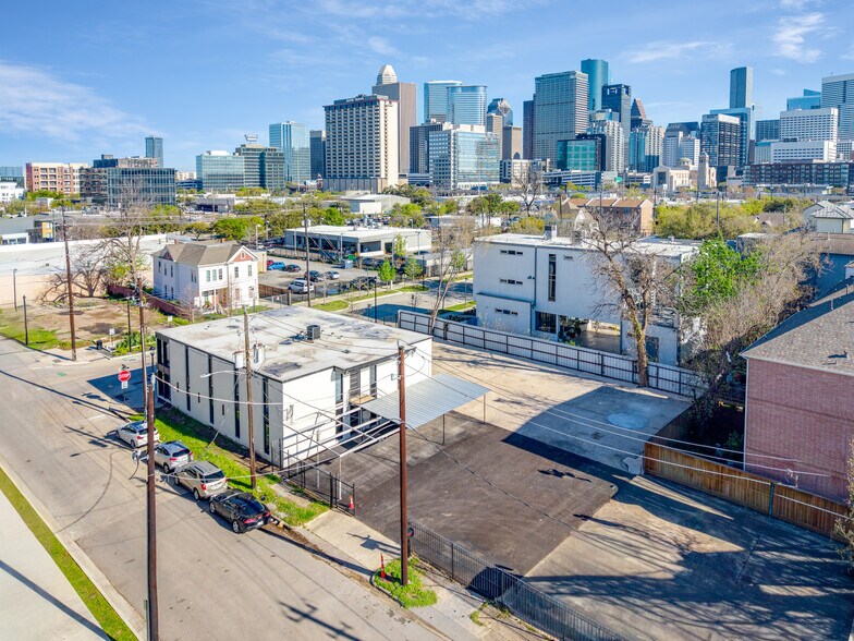 More Photos Of 2323 Caroline St, Houston Medical For Lease