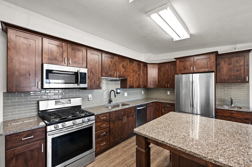 More Photos Of 789 W 1390 S, Salt Lake City Warehouse For Sale