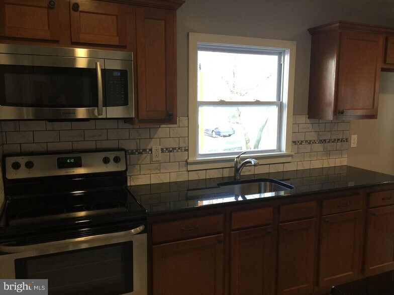 More Photos Of 841 Edge Hill Rd, Glenside Apartments For Sale