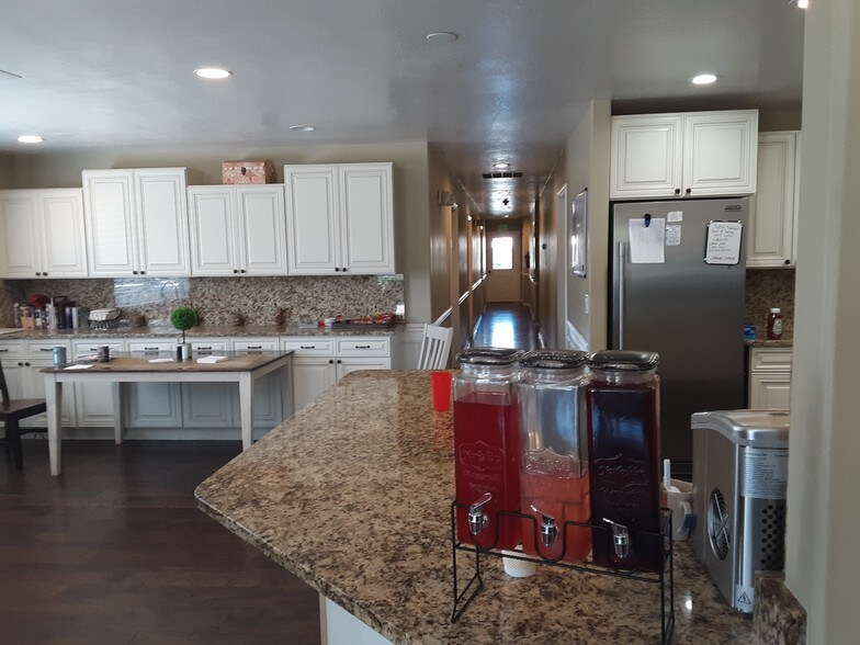 More Photos Of 41 E Center St, Centerville Assisted Living For Sale