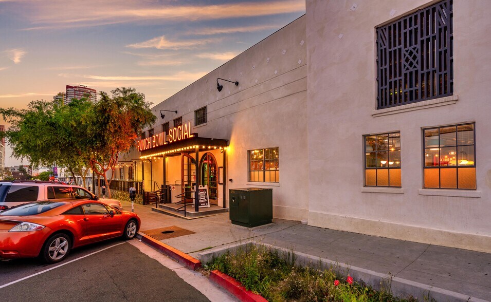 More Photos Of 1485 E St, San Diego Bowling Alley For Sale