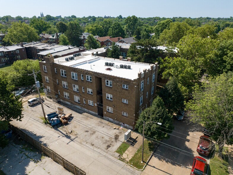 More Photos Of , Saint Louis Multifamily For Sale
