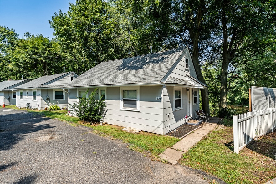 More Photos Of 530 Gravel Pike, Collegeville Apartments For Sale