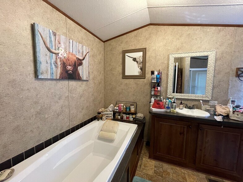 More Photos Of 2306 W Interstate 20, Monahans Land For Sale