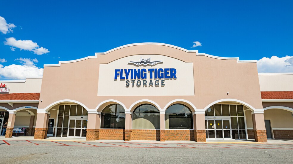 More Photos Of 4036 Bemiss Rd, Valdosta Supermarket For Lease