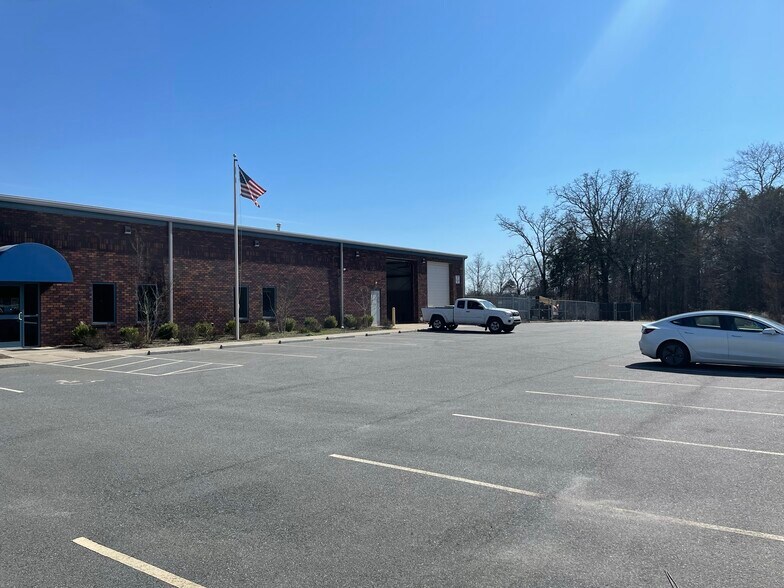 More Photos Of 4950 Stough Rd SW, Concord Flex For Sale