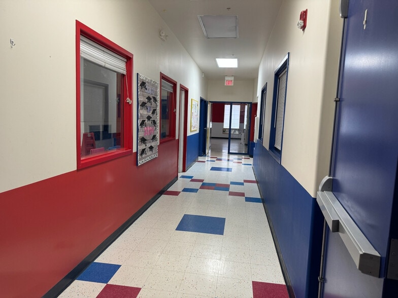 More Photos Of 13601 Riverport Dr, Maryland Heights Daycare Center For Lease