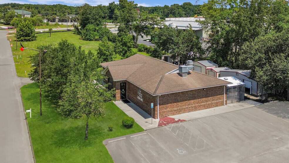 More Photos Of 114 Horizon Park Dr, Savannah Restaurant For Sale