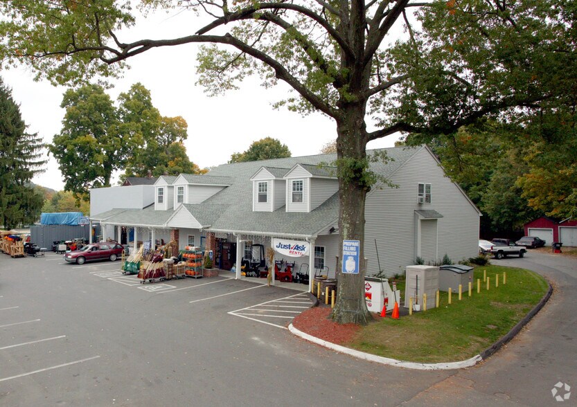 Primary Photo Of 3 Harvard St, Oakville Freestanding For Sale