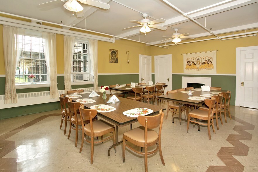 More Photos Of 150 Sister Servants Ln, Sloatsburg Lodge Meeting Hall For Sale