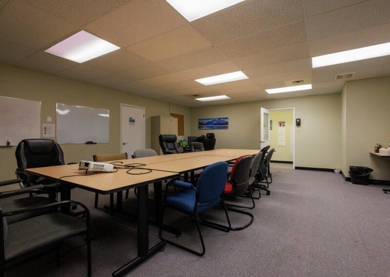 More Photos Of 1150 3rd Av, Prince George Storefront Retail Office For Sale