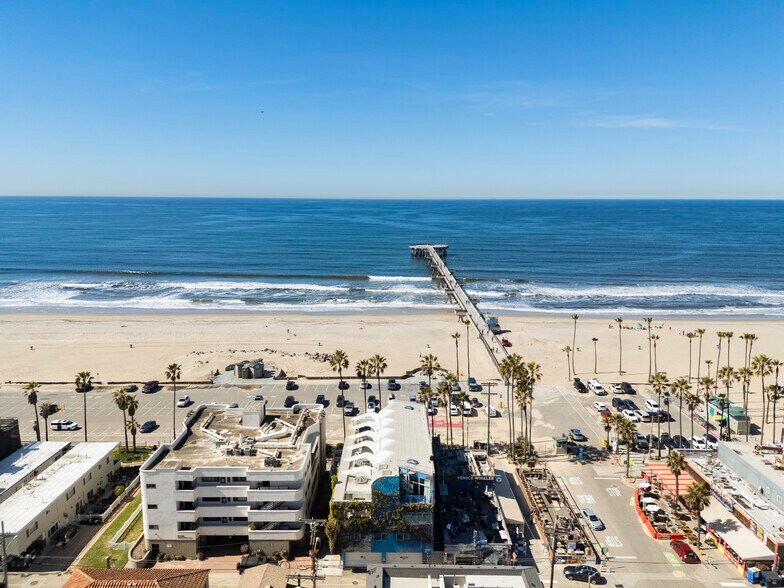 More Photos Of 3111 Ocean Front Walk, Marina Del Rey Apartments For Sale