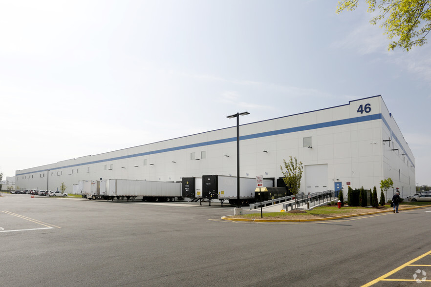 Primary Photo Of 46 Meadowlands Pky, Secaucus Warehouse For Lease