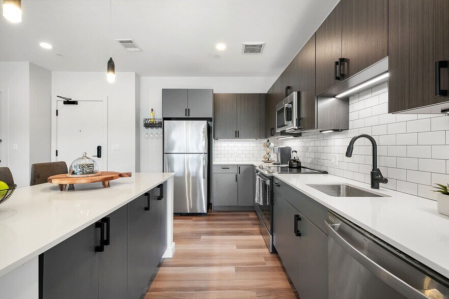 More Photos Of 22 Washington St, Weymouth Apartments For Lease