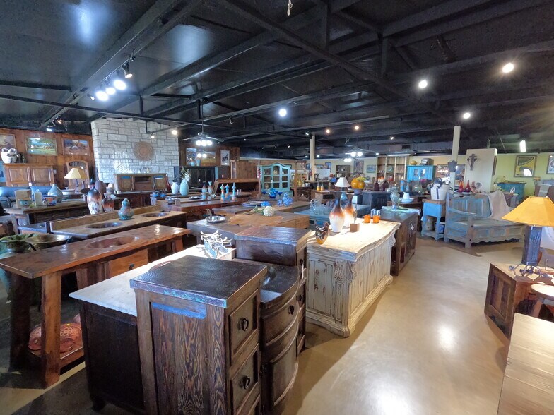 More Photos Of 3916 US Highway 287 N, Henrietta Storefront For Sale