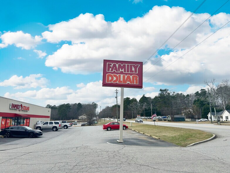 More Photos Of 1251 Washington St, Jefferson Freestanding For Sale