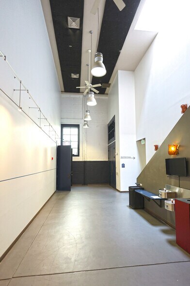 More Photos Of 2087 Addison St, Berkeley Unknown For Lease