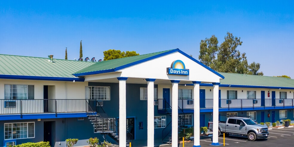Primary Photo Of 5 Sutter St, Red Bluff Hotel For Sale
