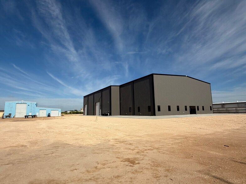 Primary Photo Of 1602 S Midkiff Rd, Midland Warehouse For Lease