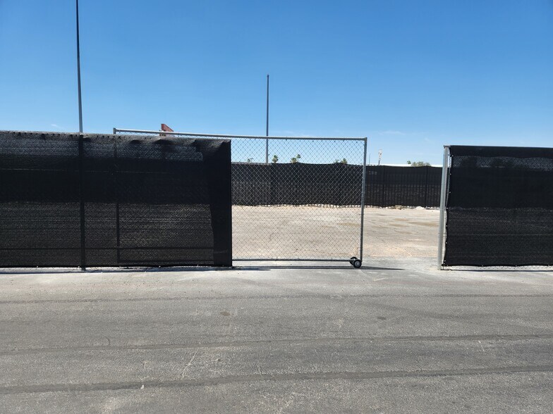 More Photos Of 2901 S Highland Dr, Las Vegas Land For Lease